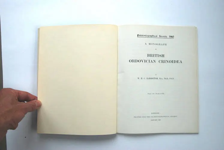 Fossilshop_books_Ramsbottom_Crinoidea_01b